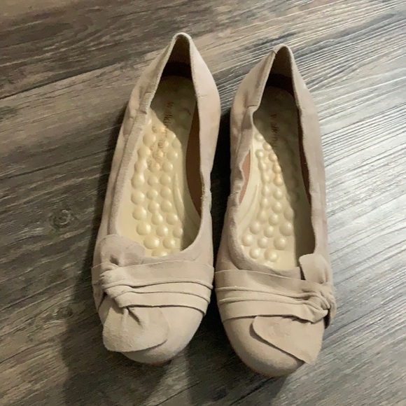 Walking Cradles‎ Brielle Light Beige Bow Twist Ballet Flat Shoes - Picture 2 of 11